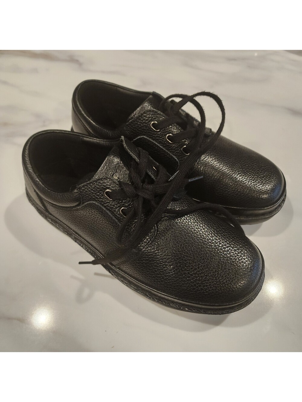 Propet M4070 Men’s Black Leather Comfort Walking Shoes Size 10 – Worn Once